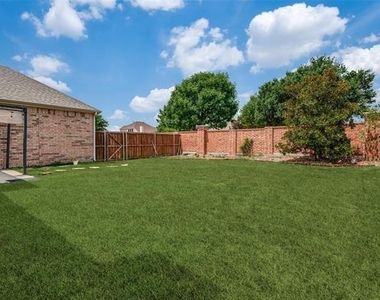 323 Del Cano Drive - Photo Thumbnail 27