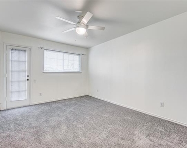 3212 Daniel Avenue - Photo Thumbnail 10