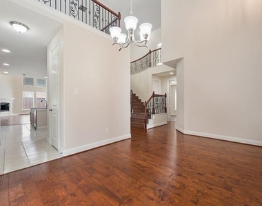 9813 Karlovich Drive - Photo Thumbnail 13