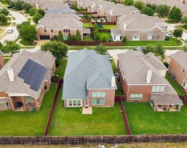 9813 Karlovich Drive - Photo Thumbnail 4