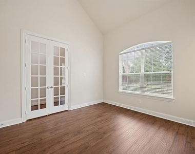 9813 Karlovich Drive - Photo Thumbnail 14