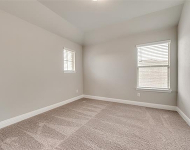 1078 Norias Drive - Photo Thumbnail 22