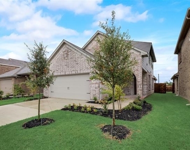 1078 Norias Drive - Photo Thumbnail 2