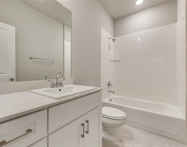 1078 Norias Drive - Photo Thumbnail 17