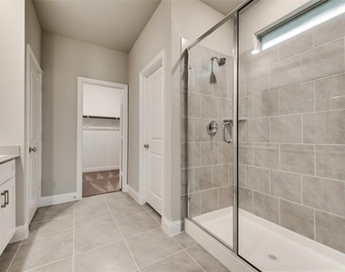 1078 Norias Drive - Photo Thumbnail 14