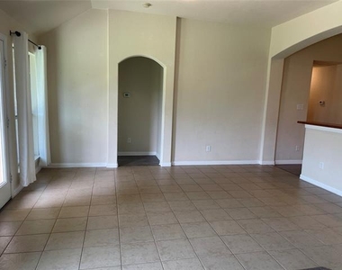 421 Brighton Street - Photo Thumbnail 8