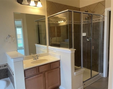 421 Brighton Street - Photo Thumbnail 20