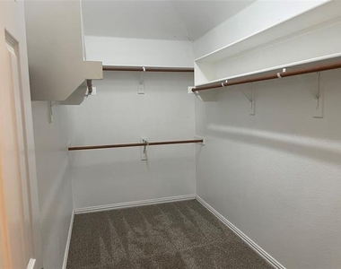 421 Brighton Street - Photo Thumbnail 17