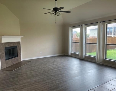 421 Brighton Street - Photo Thumbnail 7