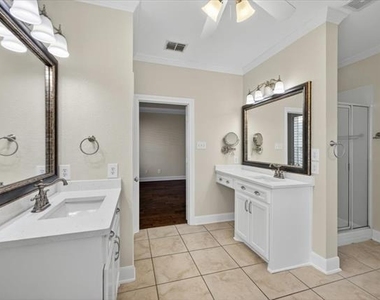 14668 Blakehill Drive - Photo Thumbnail 18