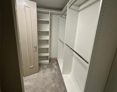 801 N Bishop Avenue - Photo Thumbnail 12