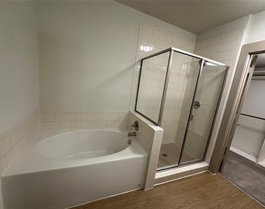 801 N Bishop Avenue - Photo Thumbnail 11