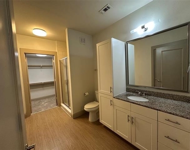 801 N Bishop Avenue - Photo Thumbnail 14