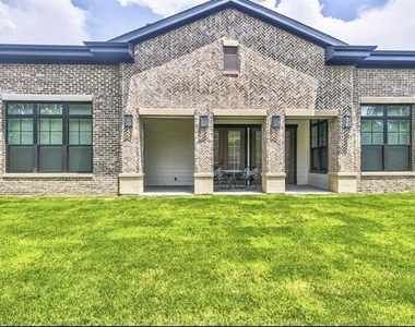 12001 Inwood Road - Photo Thumbnail 12