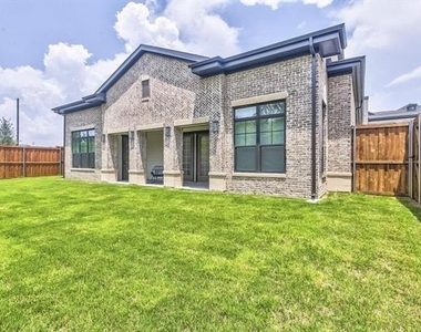 12001 Inwood Road - Photo Thumbnail 13