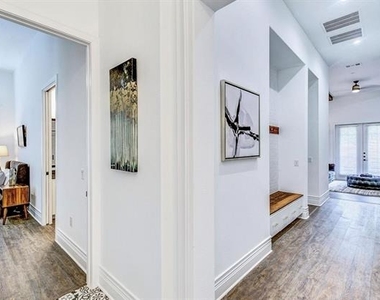 12001 Inwood Road - Photo Thumbnail 3
