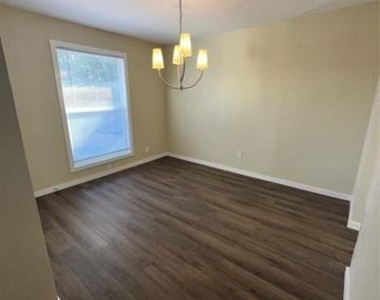 6620 Moss Lane - Photo Thumbnail 25