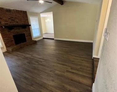 6620 Moss Lane - Photo Thumbnail 13