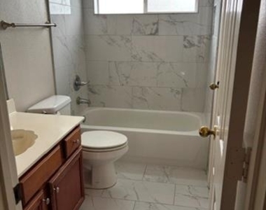 2420 Cimmaron Drive - Photo Thumbnail 24