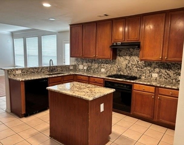 2420 Cimmaron Drive - Photo Thumbnail 10