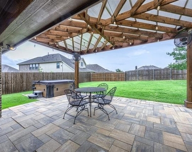 1416 Alexander Drive - Photo Thumbnail 31