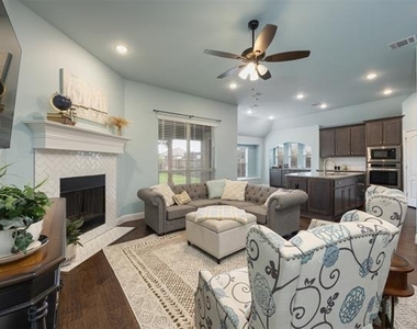 1416 Alexander Drive - Photo Thumbnail 11