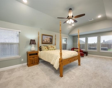 1416 Alexander Drive - Photo Thumbnail 20