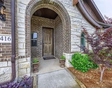 1416 Alexander Drive - Photo Thumbnail 2