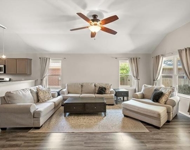 5920 Westgate Drive - Photo Thumbnail 17