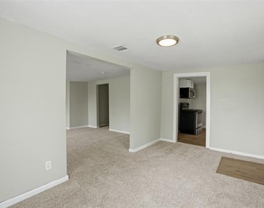 1214 Jones Street - Photo Thumbnail 5