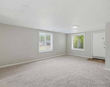 1214 Jones Street - Photo Thumbnail 15