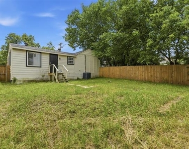 1214 Jones Street - Photo Thumbnail 23