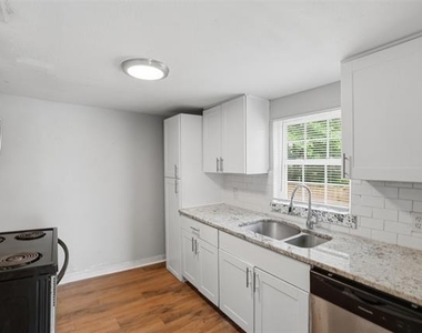 1214 Jones Street - Photo Thumbnail 2