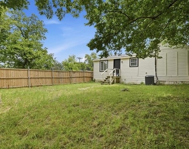 1214 Jones Street - Photo Thumbnail 22
