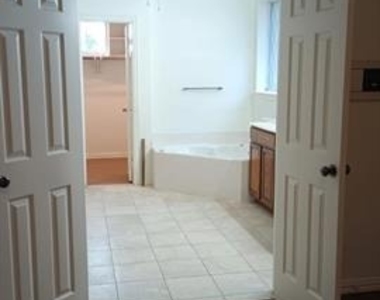 6405 Sapphire Drive - Photo Thumbnail 3