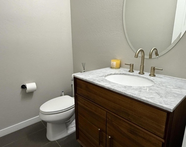 1729 W Myrna Lane - Photo Thumbnail 33