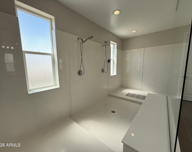 1729 W Myrna Lane - Photo Thumbnail 20
