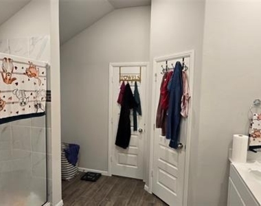 14220 Aberavon Drive - Photo Thumbnail 7