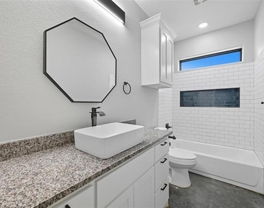 608 E Texas Street - Photo Thumbnail 14