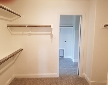 833 Tennessee Drive - Photo Thumbnail 32