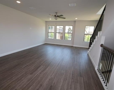 833 Tennessee Drive - Photo Thumbnail 21