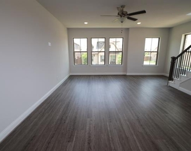 833 Tennessee Drive - Photo Thumbnail 22