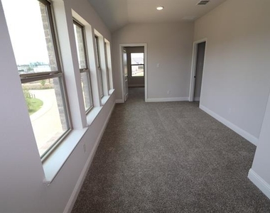 833 Tennessee Drive - Photo Thumbnail 27