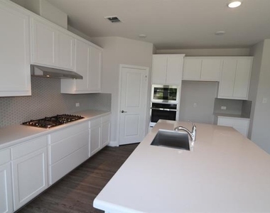 833 Tennessee Drive - Photo Thumbnail 20