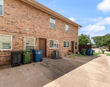 105 Wildwood Court - Photo Thumbnail 19