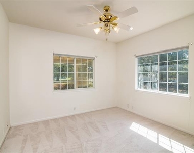 4525 Teasley Lane - Photo Thumbnail 9