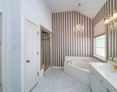 4525 Teasley Lane - Photo Thumbnail 25