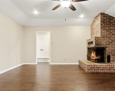 611 Field Street - Photo Thumbnail 3