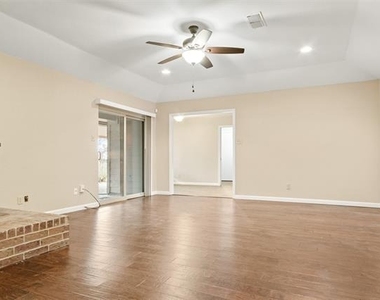 611 Field Street - Photo Thumbnail 5