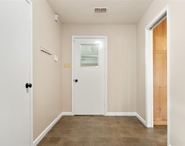 611 Field Street - Photo Thumbnail 14